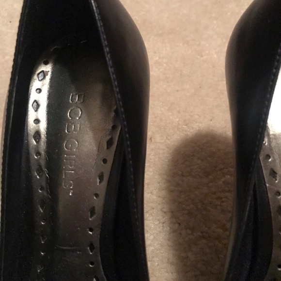 Beautiful navy blue peep toe shoes - Picture 3 of 5